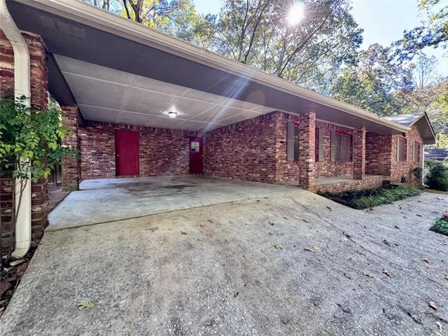 3841 Chattahoochee Drive, Douglasville, GA 30135