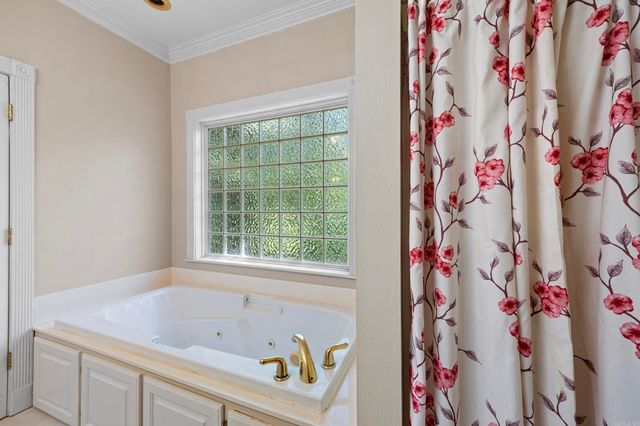 10237 Carter Cove Road, Plainview, AR 72857