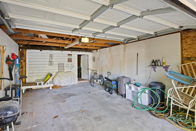 10237 Carter Cove Road, Plainview, AR 72857