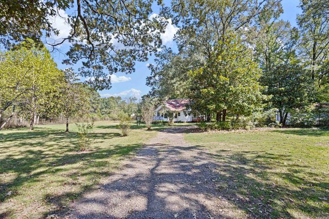 10237 Carter Cove Road, Plainview, AR 72857