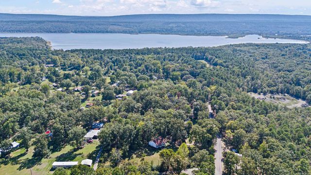 10237 Carter Cove Road, Plainview, AR 72857