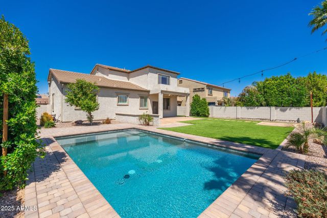 15659 W MEADOWBROOK Avenue, Goodyear, AZ 85395