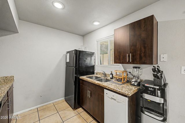 4201 E ALMERIA Road 1, Phoenix, AZ 85008