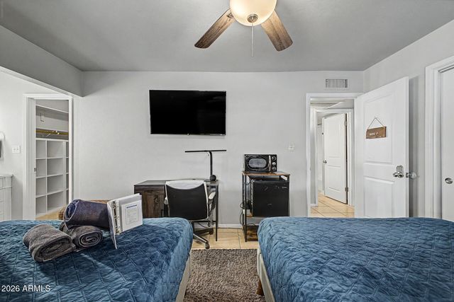 4201 E ALMERIA Road 1, Phoenix, AZ 85008