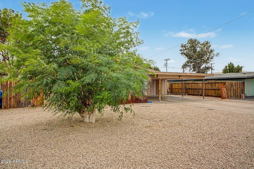 4201 E ALMERIA Road 1, Phoenix, AZ 85008 — photo 2