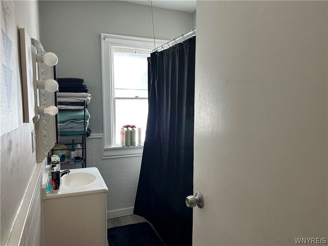 52 Kamper Avenue, Buffalo, NY 14210