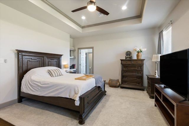 1215 Hummingbird Dr, Cache, OK 73527