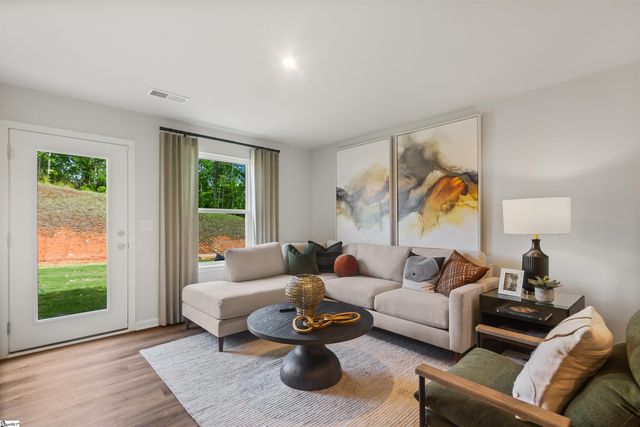 1288 Forestbrook Lane, Spartanburg, SC 29303