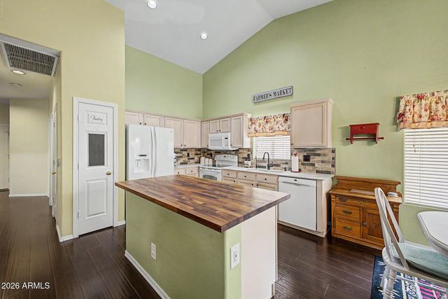 16247 W POST Drive, Surprise, AZ 85374