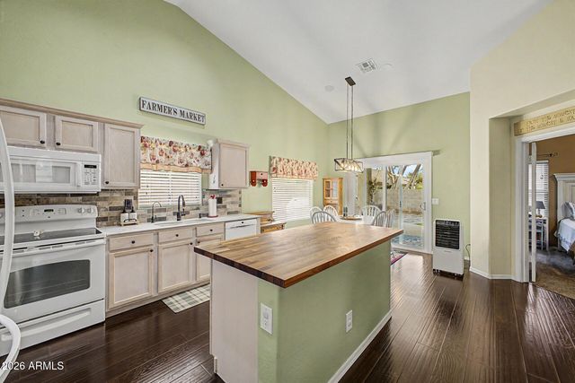 16247 W POST Drive, Surprise, AZ 85374