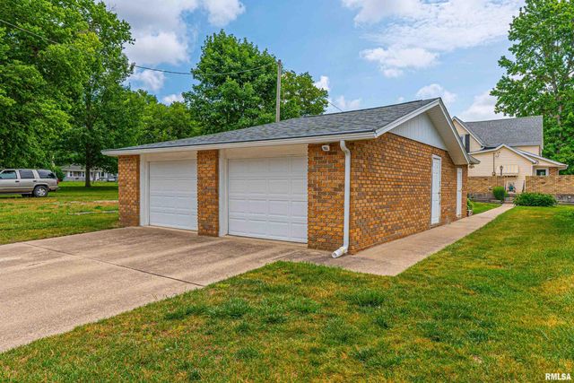 313 S WARREN Street, Tremont, IL 61568