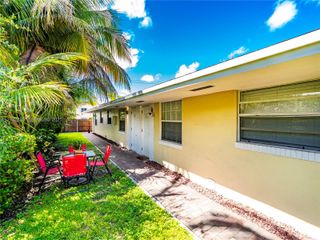 2020 Miami Rd B, Fort Lauderdale, FL 33316