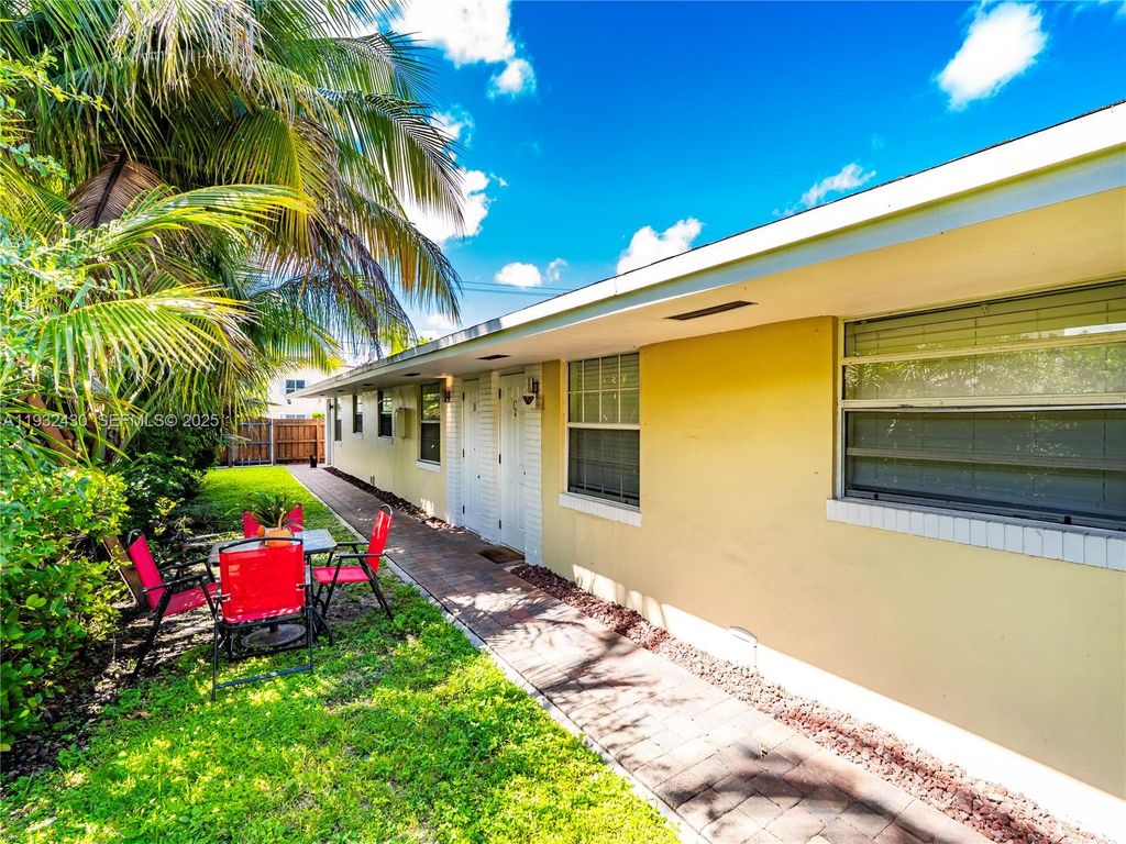 2020 Miami Rd B, Fort Lauderdale, FL 33316