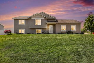 10560 Rockfield Road, Allendale Twp, MI 49401