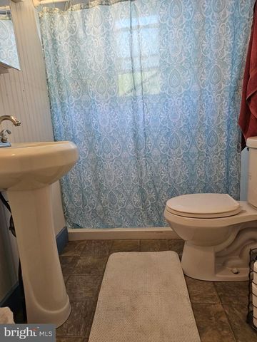 1261 N TUCKAHOE RD, Williamstown, NJ 08094