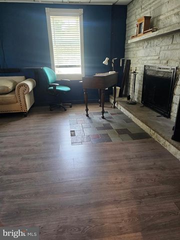 1261 N TUCKAHOE RD, Williamstown, NJ 08094