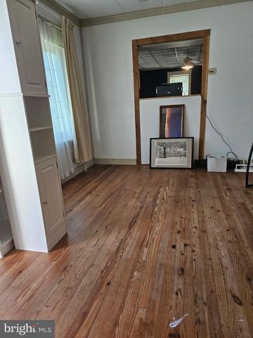 1261 N TUCKAHOE RD, Williamstown, NJ 08094