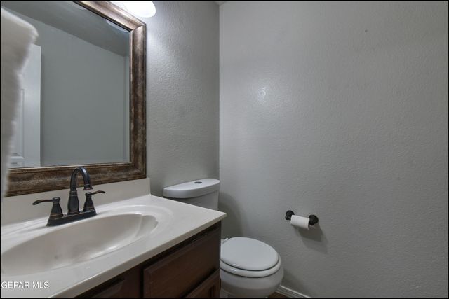 1909 POLLY HARRIS Drive, El Paso, TX 79936