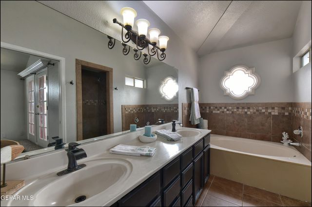 1909 POLLY HARRIS Drive, El Paso, TX 79936