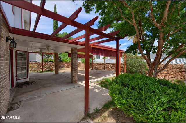 1909 POLLY HARRIS Drive, El Paso, TX 79936