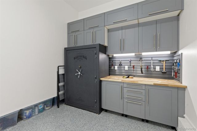 8978 E Cedar Hill Place, Lone Tree, CO 80124