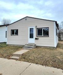 2006 prospect Street, La Crosse, WI 54603