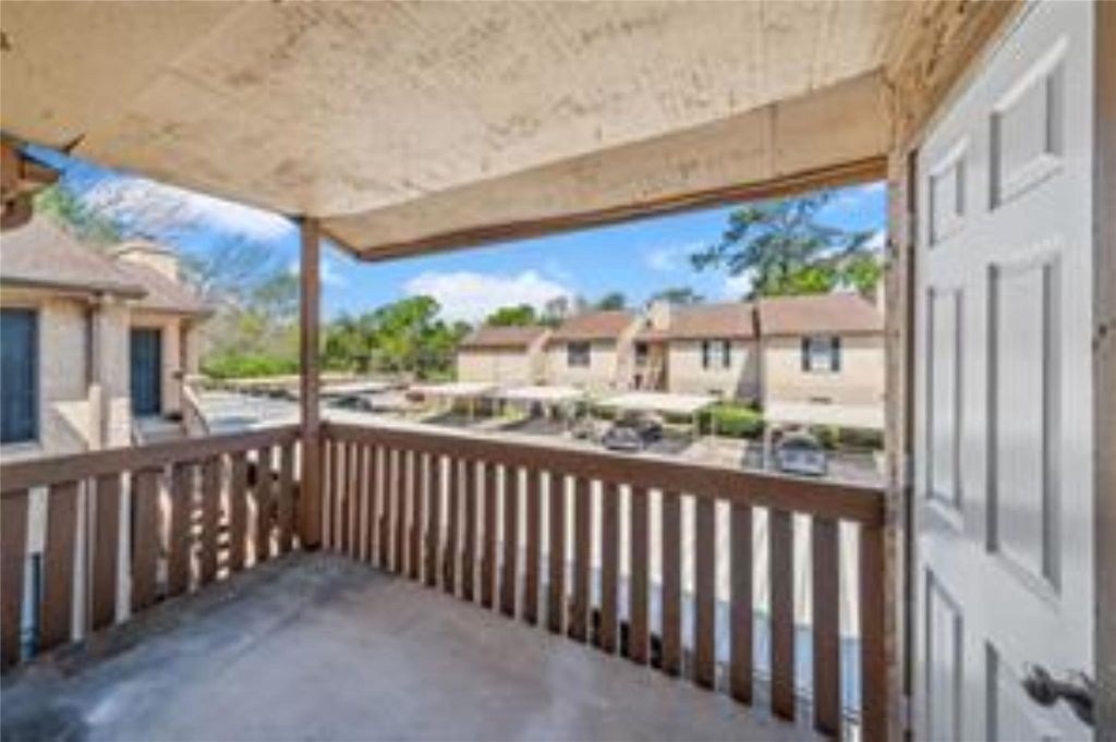 5001 Lamonte Lane 101, Houston, TX 77092