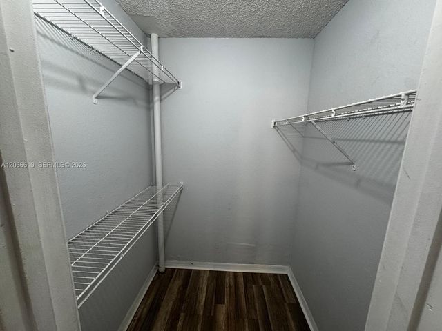 3360 N Pinewalk Drive N 1324, Margate, FL 33063