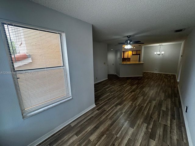 3360 N Pinewalk Drive N 1324, Margate, FL 33063