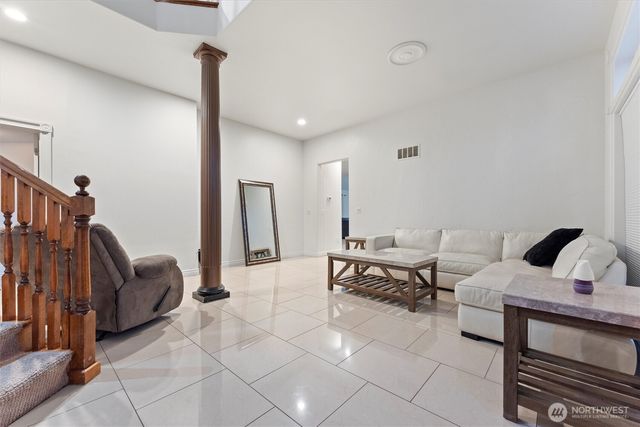 1205 E Rainier Street, Othello, WA 99344