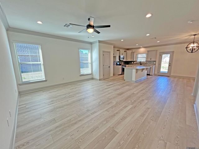 4942 Cottage Dr, Addis, LA 70710