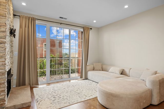 5300 N Lincoln Avenue 3C, Chicago, IL 60625