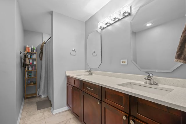 5300 N Lincoln Avenue 3C, Chicago, IL 60625