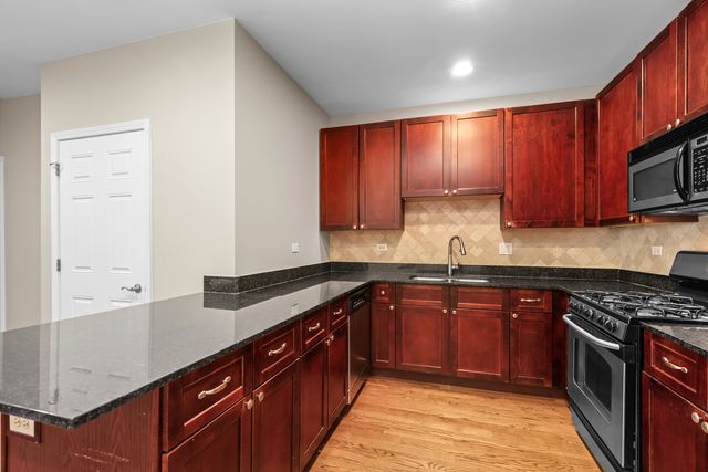 5300 N Lincoln Avenue 3C, Chicago, IL 60625