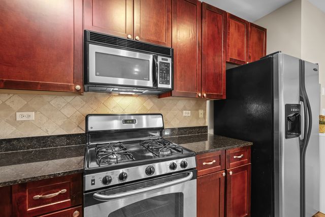 5300 N Lincoln Avenue 3C, Chicago, IL 60625
