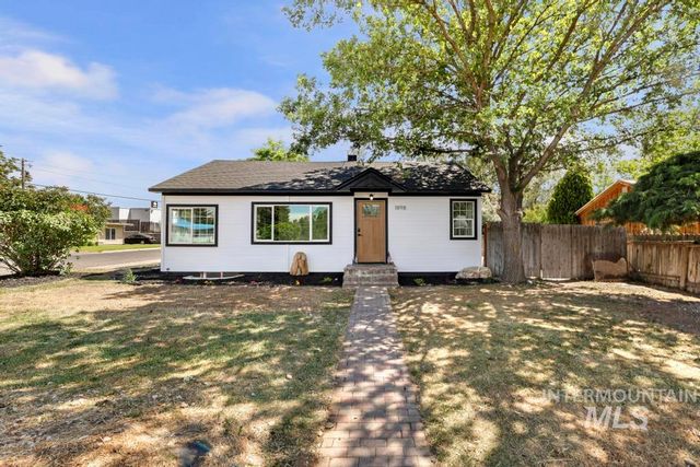 1898 Sigrid Ave, Twin Falls, ID 83301