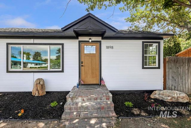 1898 Sigrid Ave, Twin Falls, ID 83301
