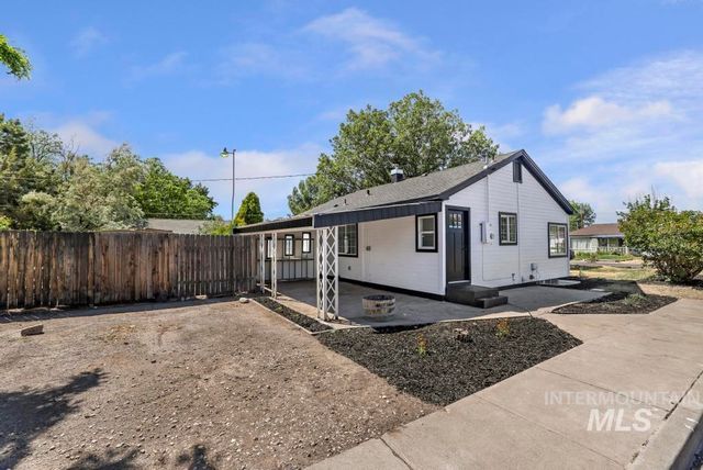 1898 Sigrid Ave, Twin Falls, ID 83301