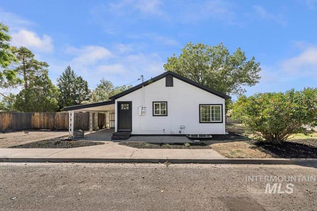 1898 Sigrid Ave, Twin Falls, ID 83301