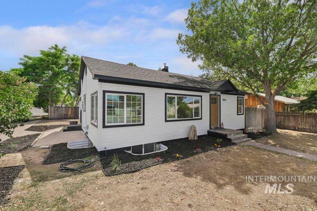 1898 Sigrid Ave, Twin Falls, ID 83301