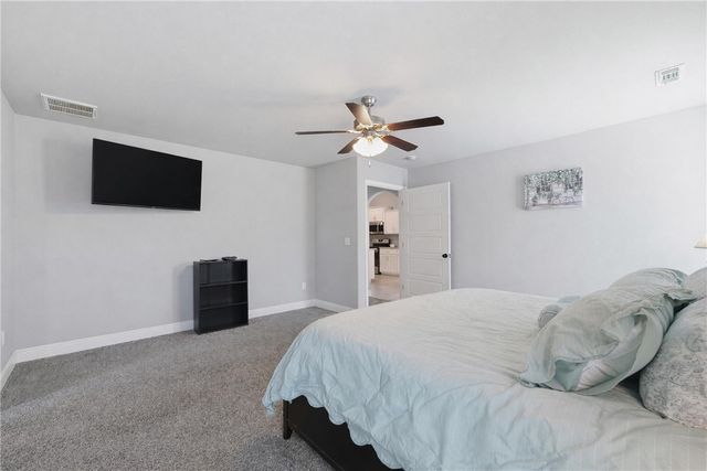 531 NW 59th Avenue, Bentonville, AR 72713