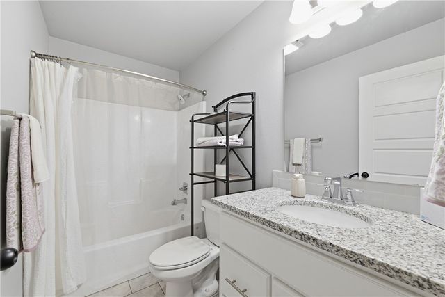 531 NW 59th Avenue, Bentonville, AR 72713