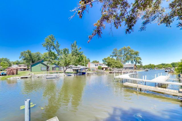 3002 Miller Drive, Mchenry, IL 60050