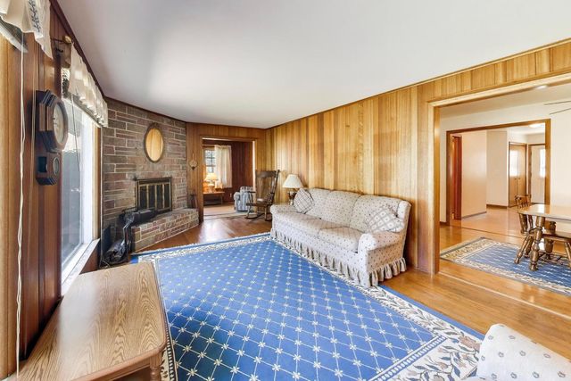 3002 Miller Drive, Mchenry, IL 60050