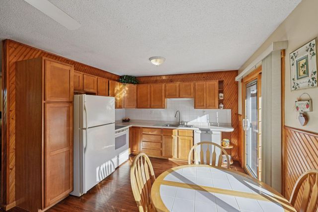 2724 Highway 25 SE, Buffalo, MN 55313