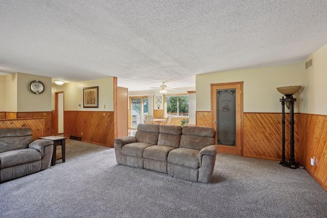 2724 Highway 25 SE, Buffalo, MN 55313