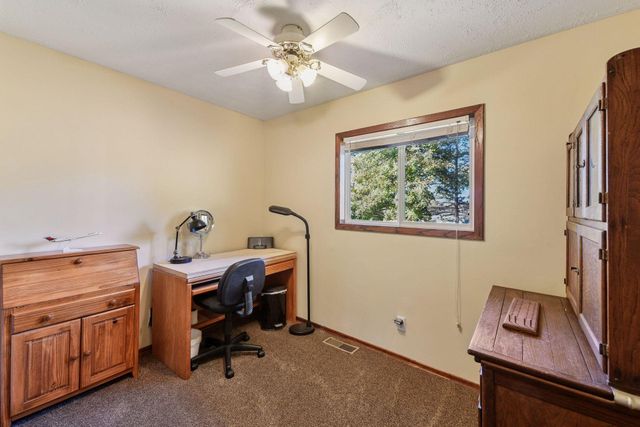 2724 Highway 25 SE, Buffalo, MN 55313