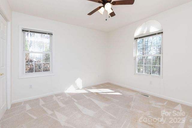 137 Warlick Road, Mills River, NC 28759