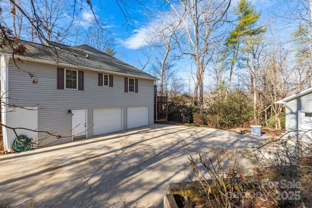 137 Warlick Road, Mills River, NC 28759