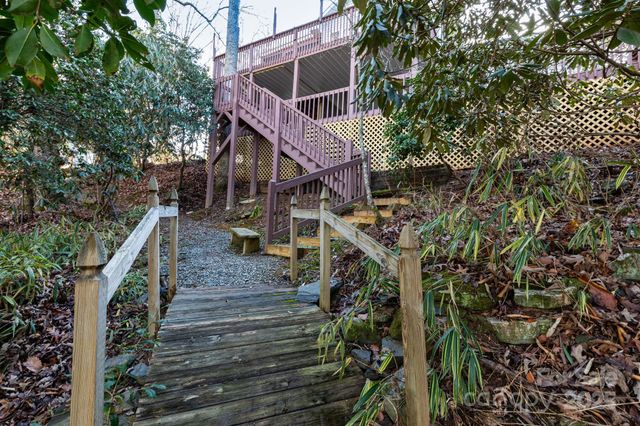 137 Warlick Road, Mills River, NC 28759